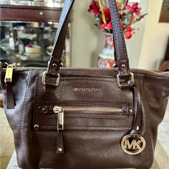 Michael Kors brown leather purse - Picture 2 of 12